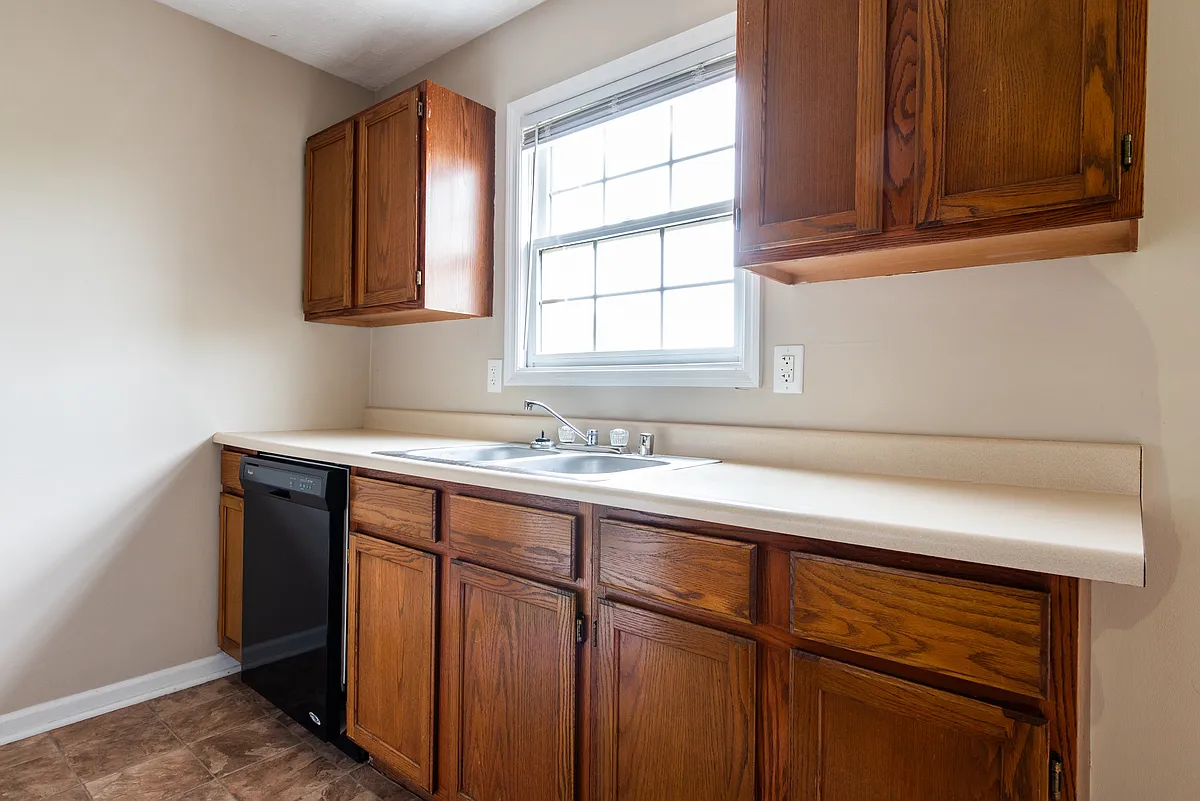 Building Photo - 111 Manna Dr #2