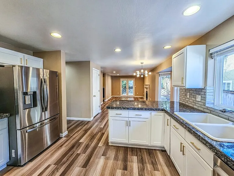13818 NE 93rd Ct — Photo 11