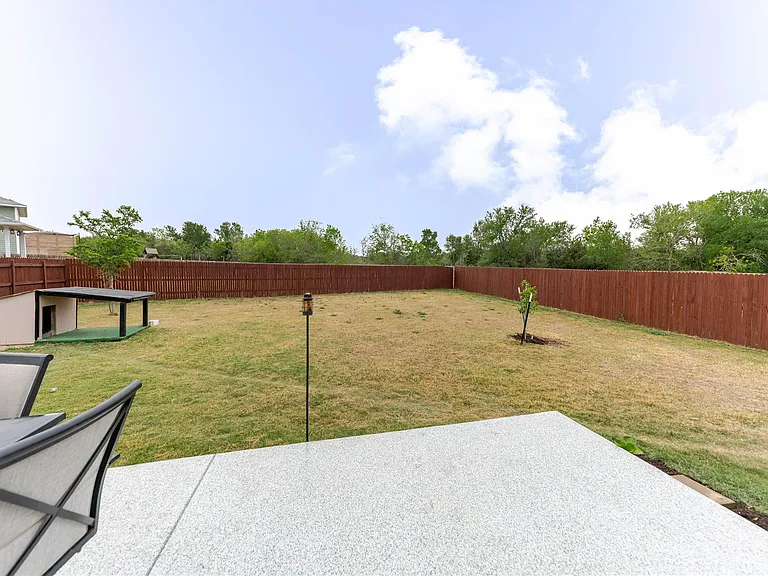 303 Schuyerville Dr — Photo 30