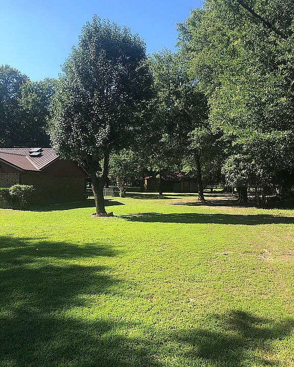 2nd image of 2204 Charity Rd