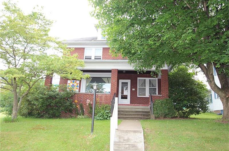 1st image of 410 N Saint Clair St