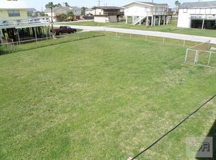 Kent Dr, Galveston, TX 77554