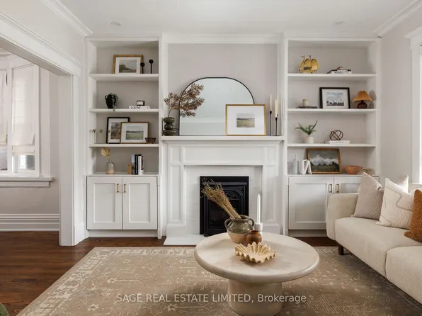 208 Galley Ave, Toronto, ON M6R 1H4