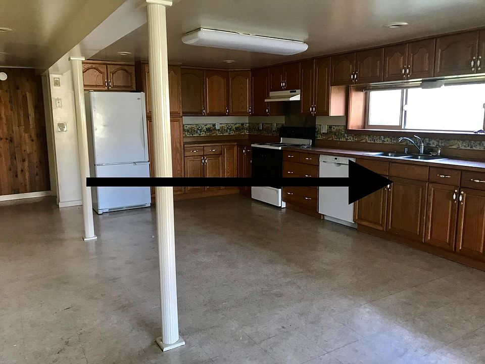 1st image of 320 Antoinette Ave
