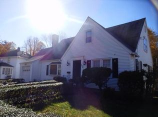 990 Pleasant St, Worcester, MA 01602
