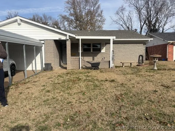 107 W 18th St, Owasso, OK 74055