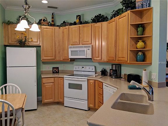 5th image of 21011 Picasso Ct Unit 202