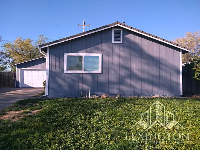 3 bed, 2.0 bath, 1080 sqft, $2,550 — Photo 2