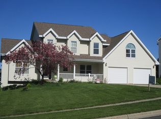 900 Lexington Way, Waunakee, WI 53597