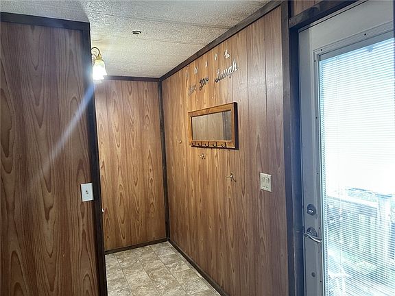4th image of 6350 Stong Hill Rd