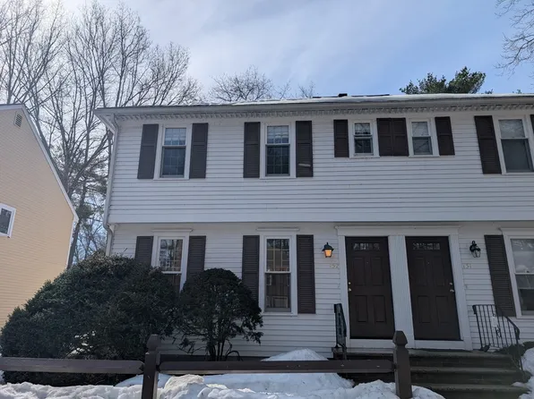 152 Wellman Ave #152, North Chelmsford, MA 01863
