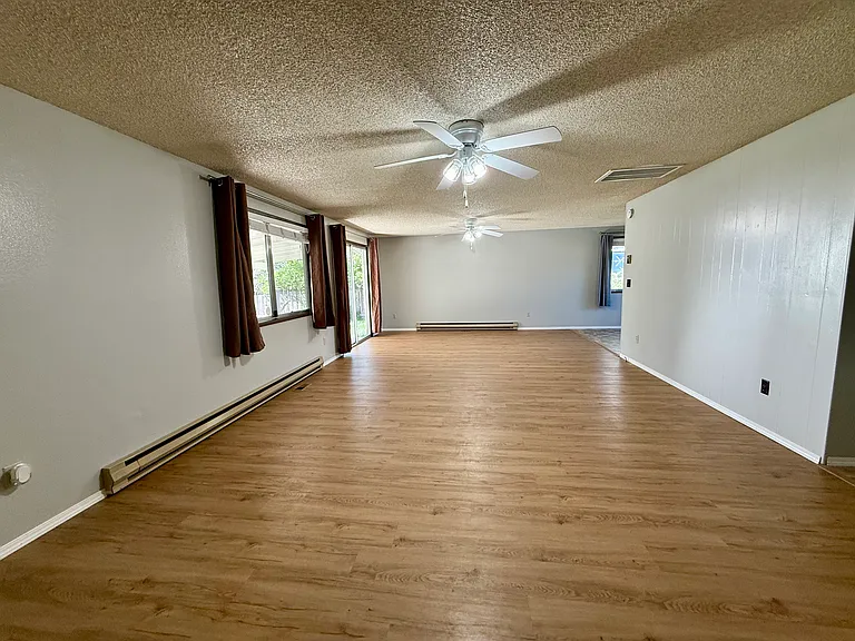 5363 Gatewood Dr — Photo 7