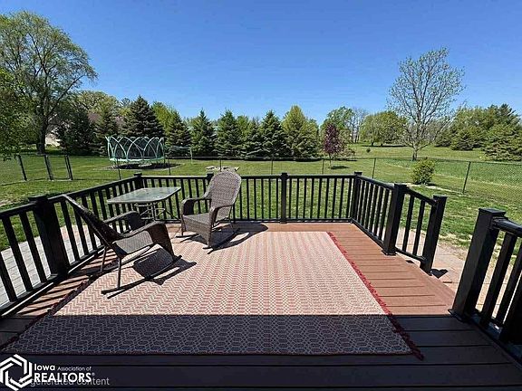 2nd image of 306 Briarwood Bnd