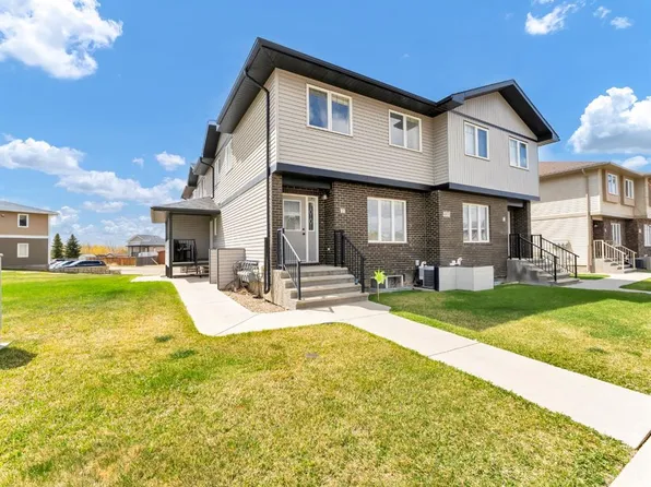4958 NE Southlands Dr SE #2, Medicine Hat, AB T1B 0E9