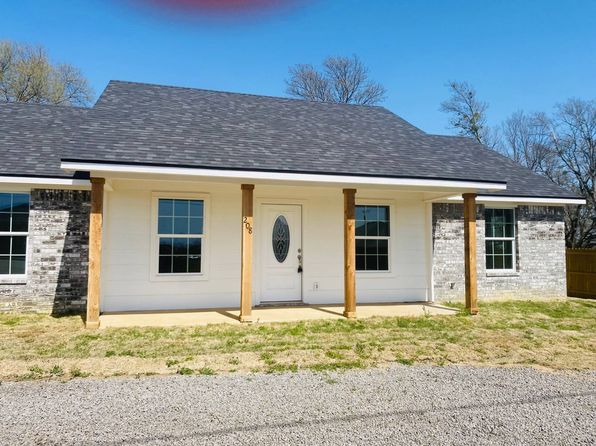 208 W Bryan Ave, Calera, OK 74730