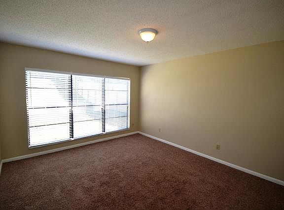 5th image of 7610 Havenford Ct