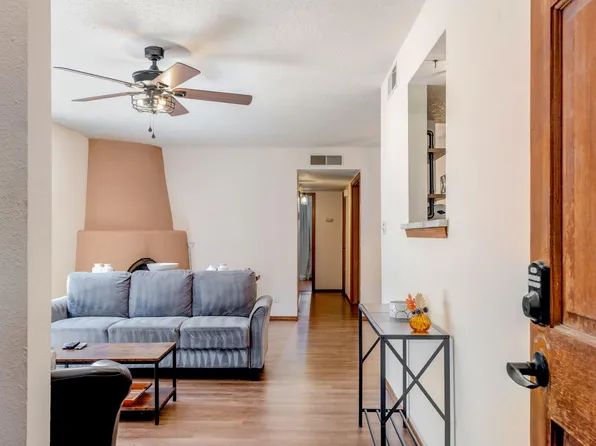 515 Pennsylvania St NE, Albuquerque, NM 87108