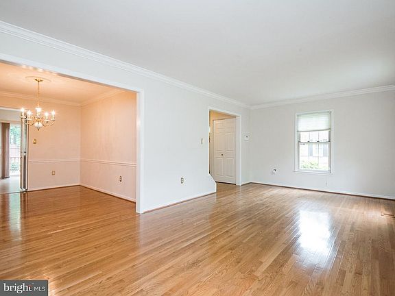 4th image of 154 Gold Kettle Dr