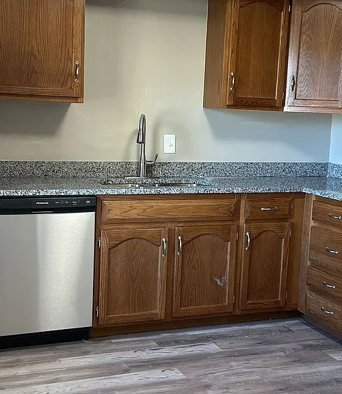 219 N Garrison Ave — Photo 8