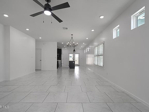 5th image of 13889 Carolina Ponce Ave
