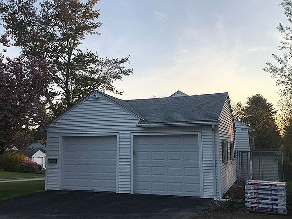 2nd image of 44 Breton Ave