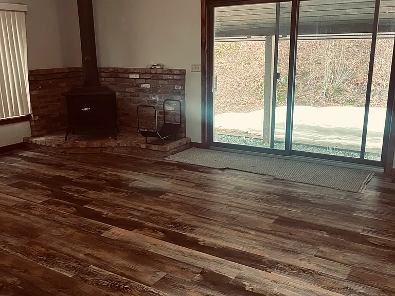 65 Country Club Rd — Photo 10
