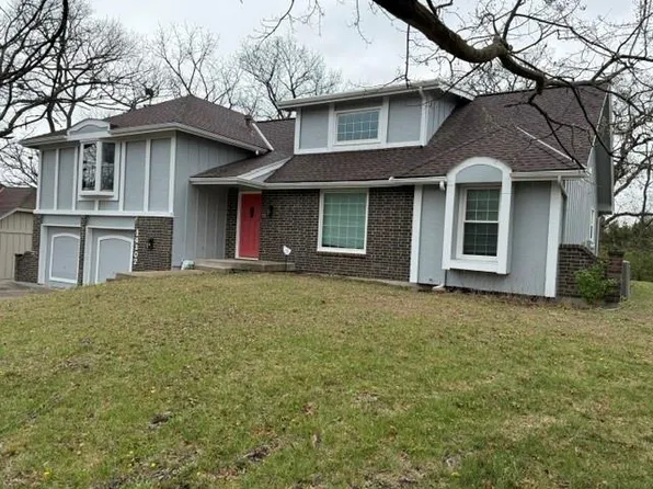 14102 W 69th St, Shawnee, KS 66216