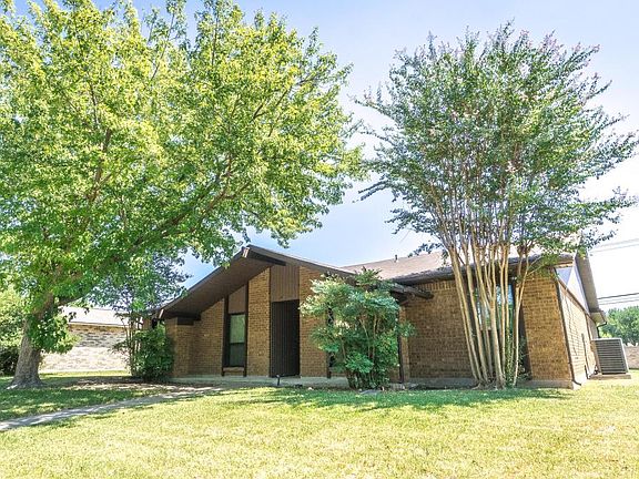 2nd image of 4508 Newcombe Dr