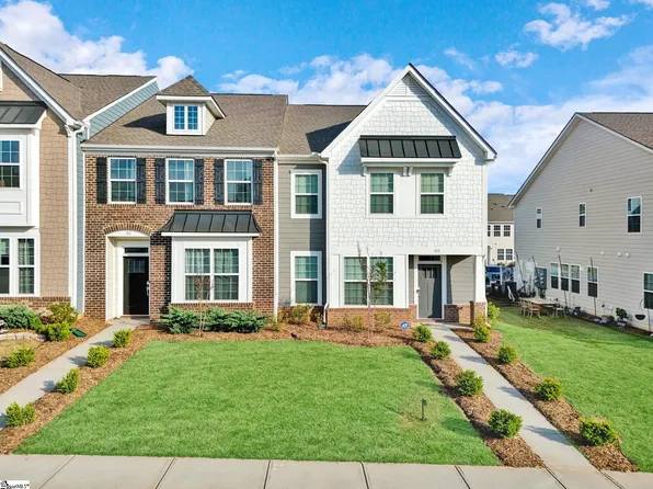 313 Novelty Dr, Greer, SC 29651