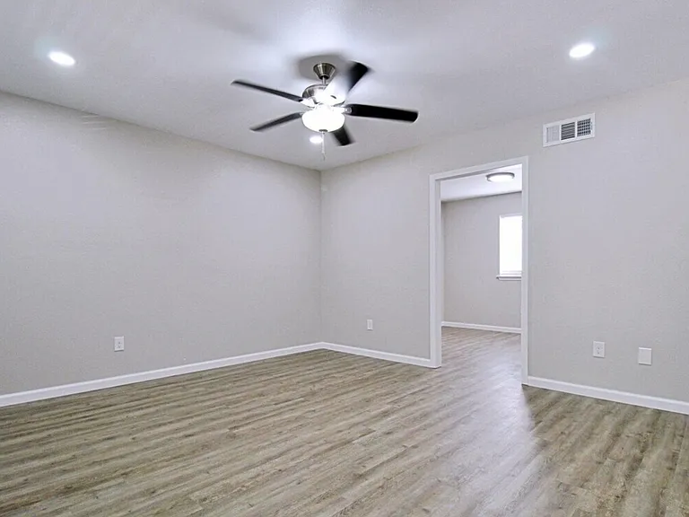 2343 Wyatt St #1 — Photo 14