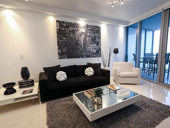 3rd image of 17121 Collins Avenue #1406