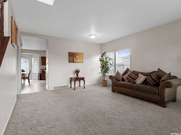 4th image of 8278 S Oak Acorn Ct