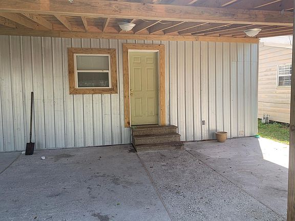 Carport 1615 32nd Ave