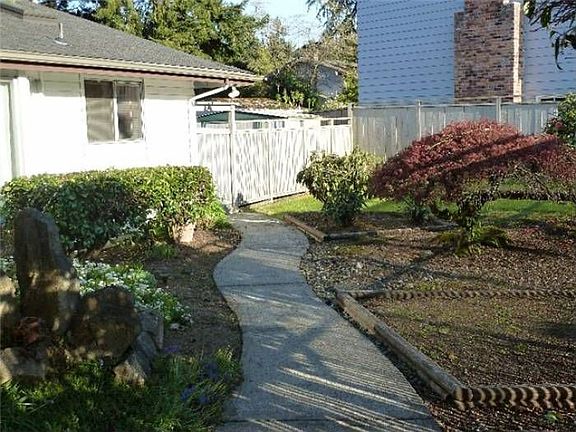 5th image of 5006 126th Ave SE