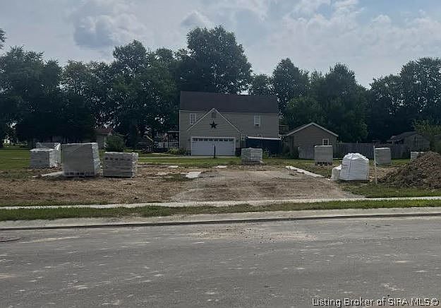 1st image of 423 Garrison Street