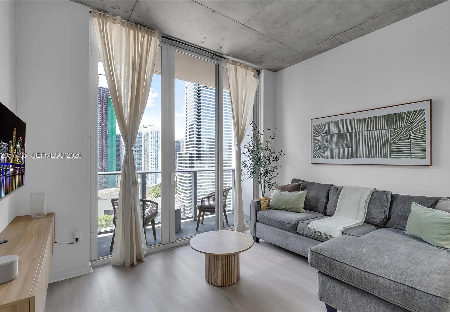 Centro Condo — Photo 2