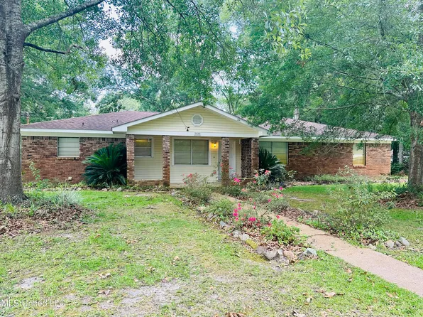 3120 Prescott Dr, Moss Point, MS 39562