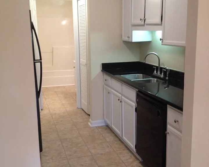 211 Taylor Rd #B — Photo 3
