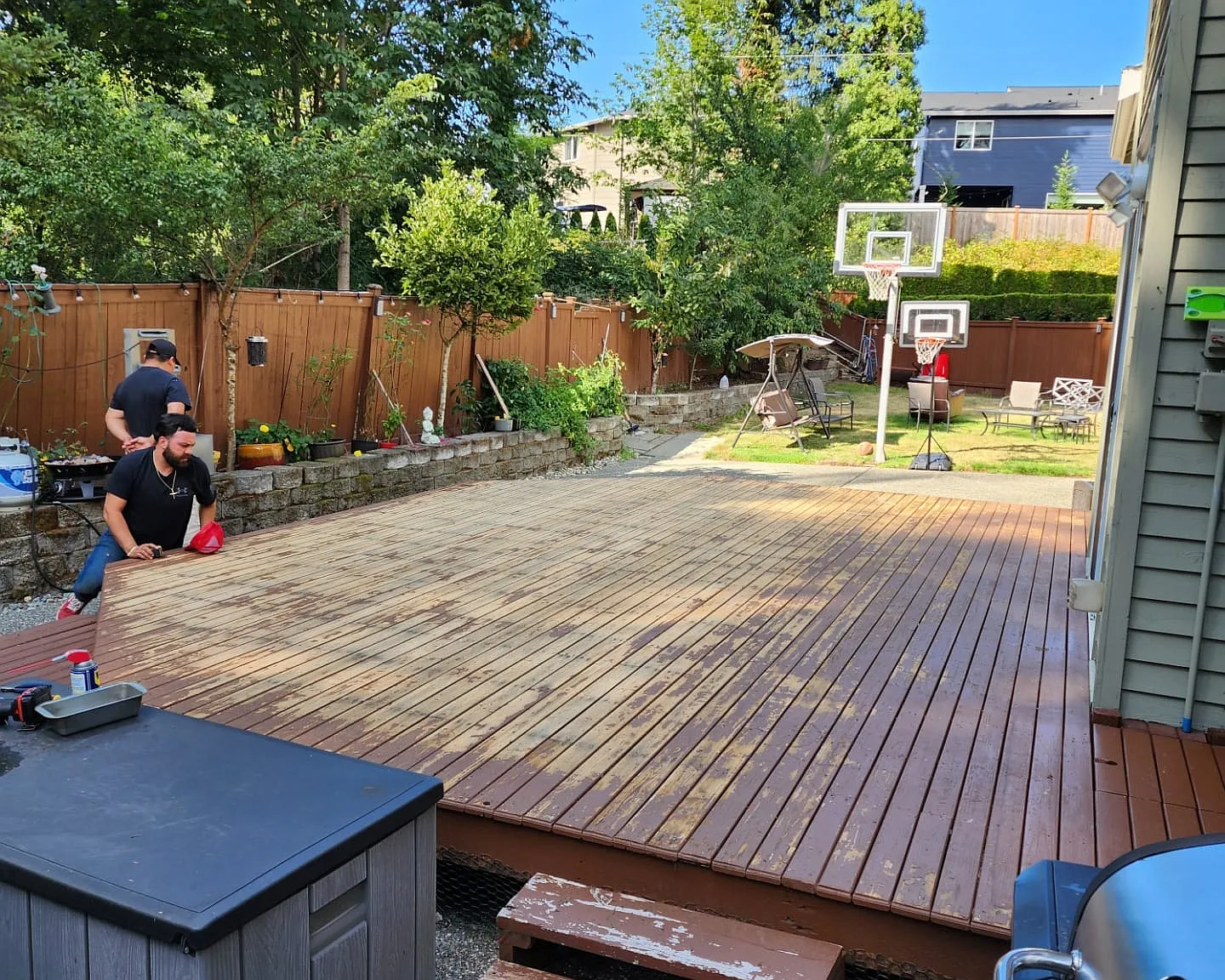 5 bed, 2424 sqft, $3,600 — Photo 2