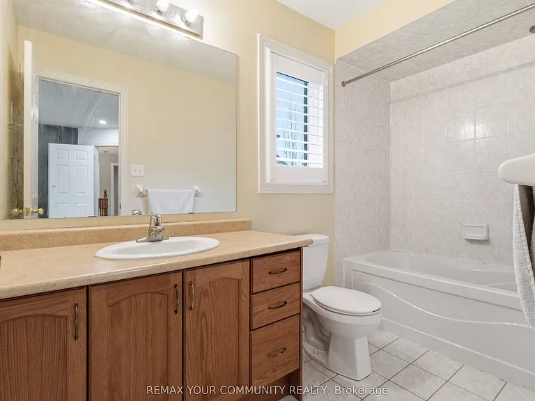 108 W Cabin Trail Cres — Photo 32