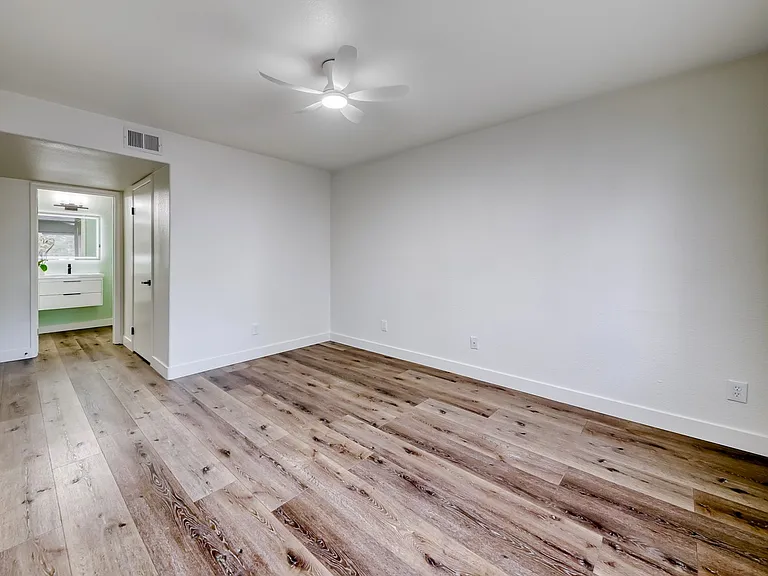 3136 Tarpon Dr #201 — Photo 8