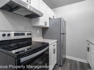 1021 Lucerne Dr #2D, Menasha, WI 54952