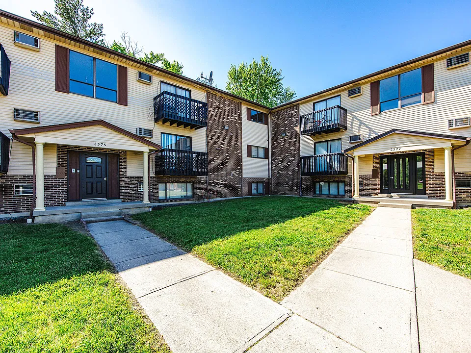 2577 W Galbraith Rd #1