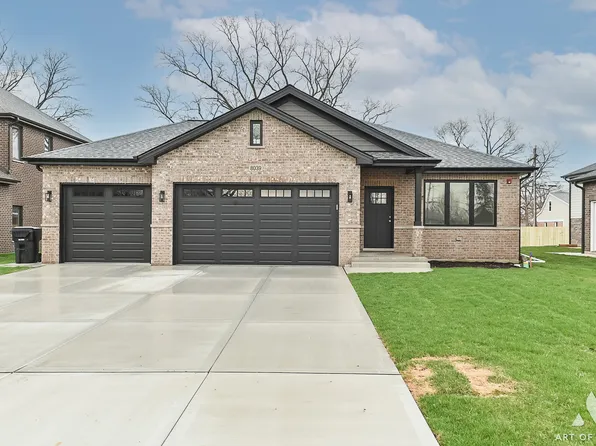 8039 S 85th Ct, Justice, IL 60458