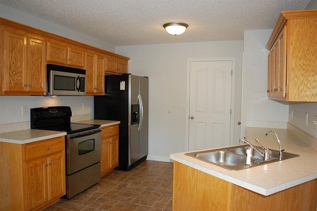 2nd image of 855 Cindy Jo Ct