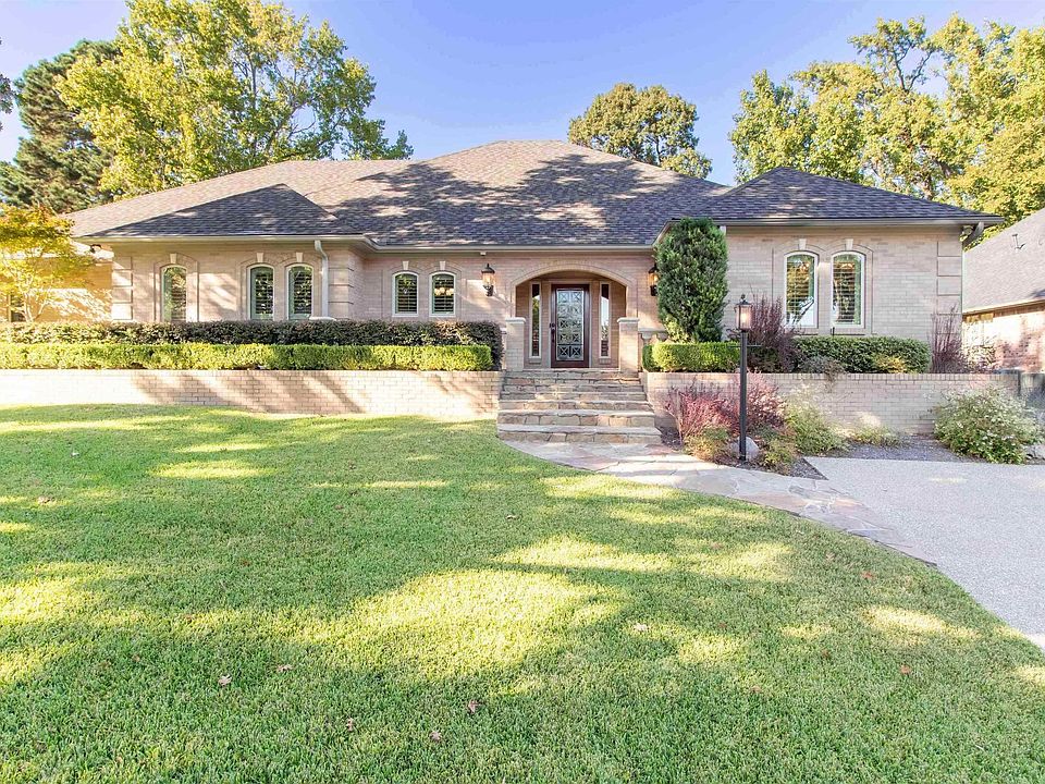 1st image of 1421 Holly Creek Dr
