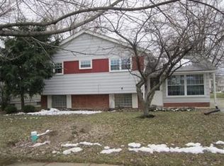 813 Rosewood Dr, Elyria, OH