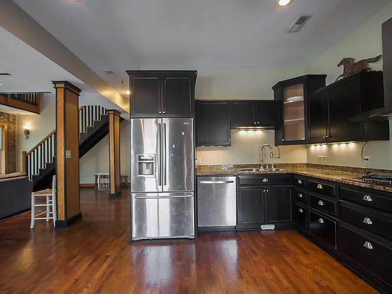 125 N 4th St #2 — Photo 9
