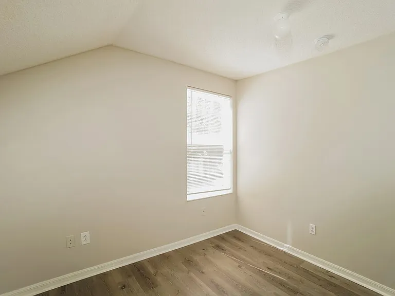 6035 Pointe Pleasant Blvd — Photo 18