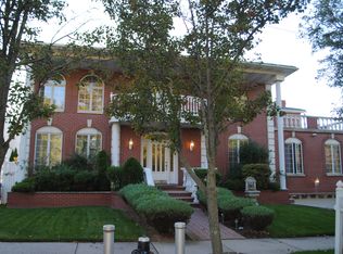 210 Alverson Ave, Staten Island, NY 10309